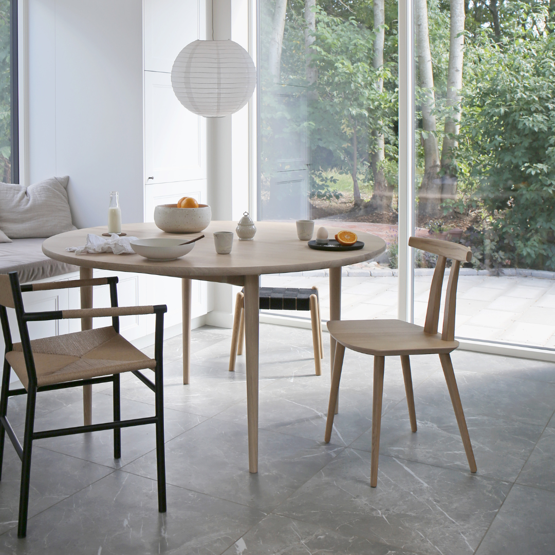J111 - Dining table chair