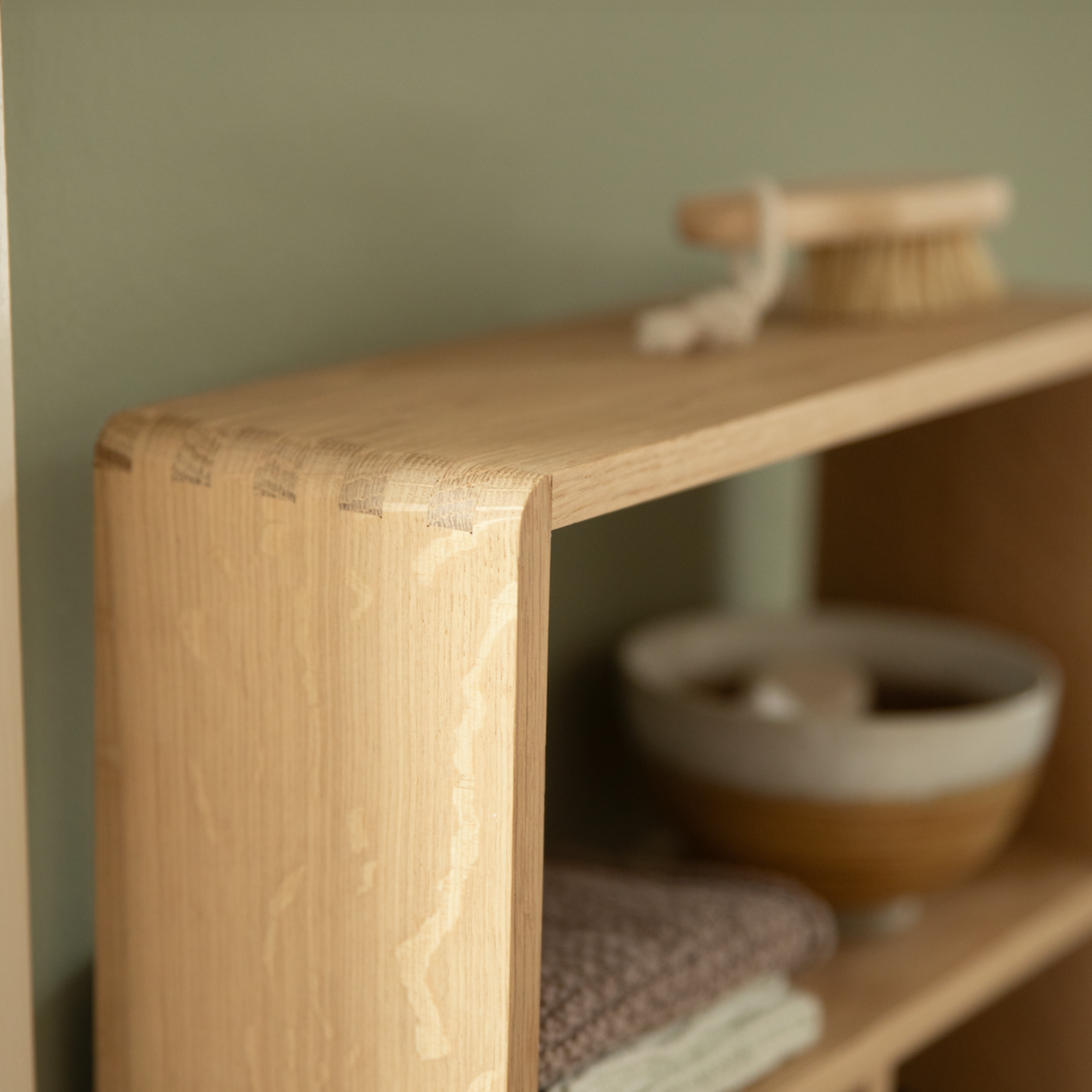 CUPMUG - Oak shelf, 45x30 cm