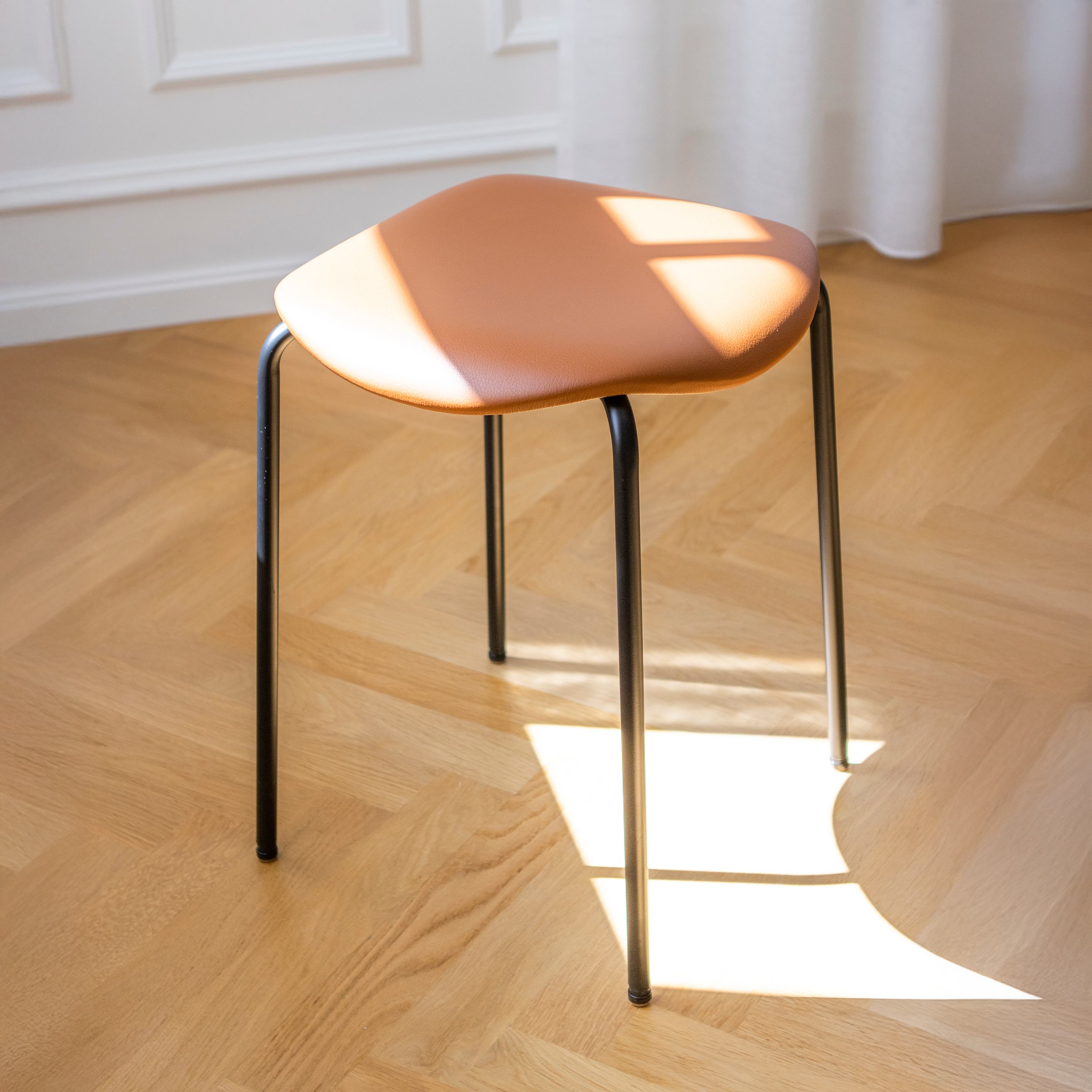 UGO - stool