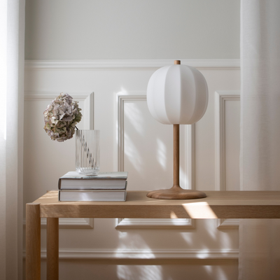 OUR - Table Lamp with steel base