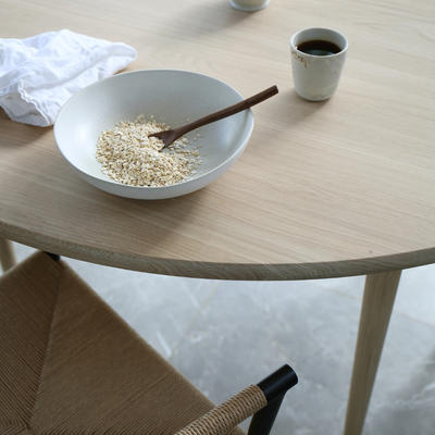HOLMEN - Round dining table, Oak