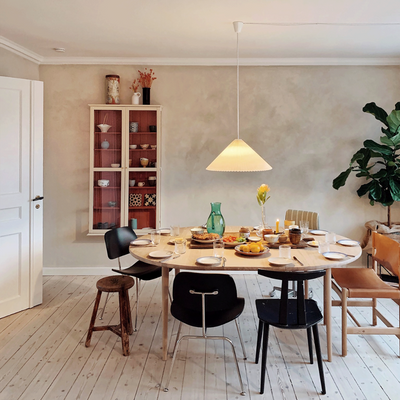 HOLMEN - Round dining table, Oak
