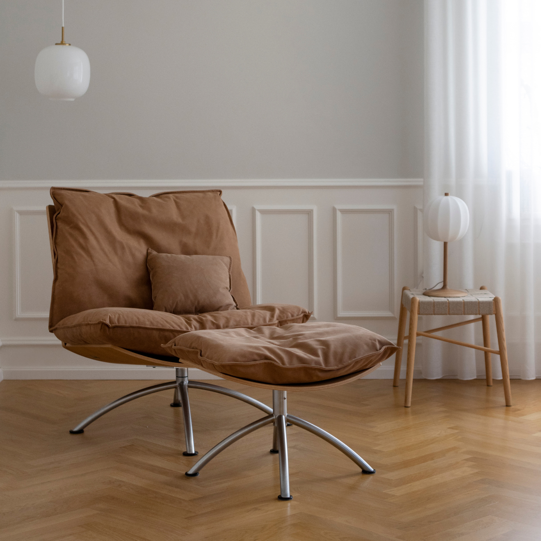 PRIMETIME - Armchair with stool, Brushed frame