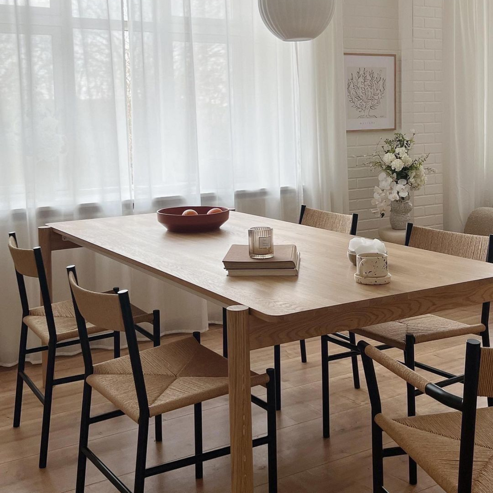 THY - Rectangular dining table, Oak frame